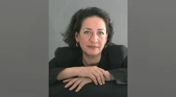 5 قامات أدبية.. ندوة البدايات والنهايات تفتتح فعاليات مهرجان الإمارات للآداب في دبي